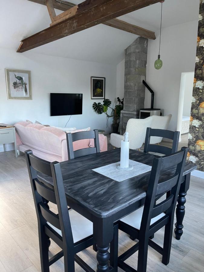 Cosy Apartment With Fire Stove 阿斯隆 外观 照片
